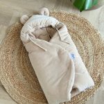 Beige velvet wikkeldeken/ voetenzak