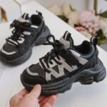 Zwarte_cherly_sneakers_lavikids