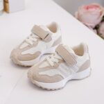 Beige_suede_n'sneaker_lavikids