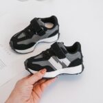 Zwarte_suede_N'sneaker_lavikids
