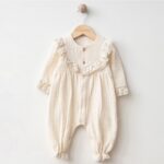 Beige_boxpakje_met_kant_lavikids