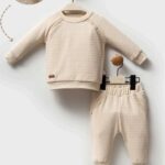 Beige_setje_met_een_zigzag_motief_lavikids