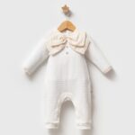 Witte_box_pakje_met_elegante_kraag_lavikids