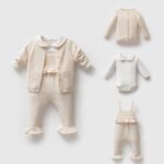 Creme_gebreide_setje_met_ruches_lavikids