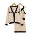 Beige_tweedelig_setje_met_een_vest_lavikids