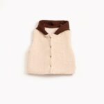 Creme_teddy_bodywarmer_met_een_capuchon_lavikids