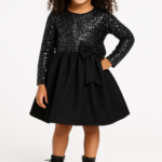 Zwarte_jurk_met_pailletten_lavikids