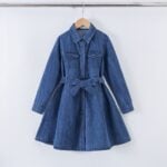 Denim jurk met een ceintuur - Afbeelding 2