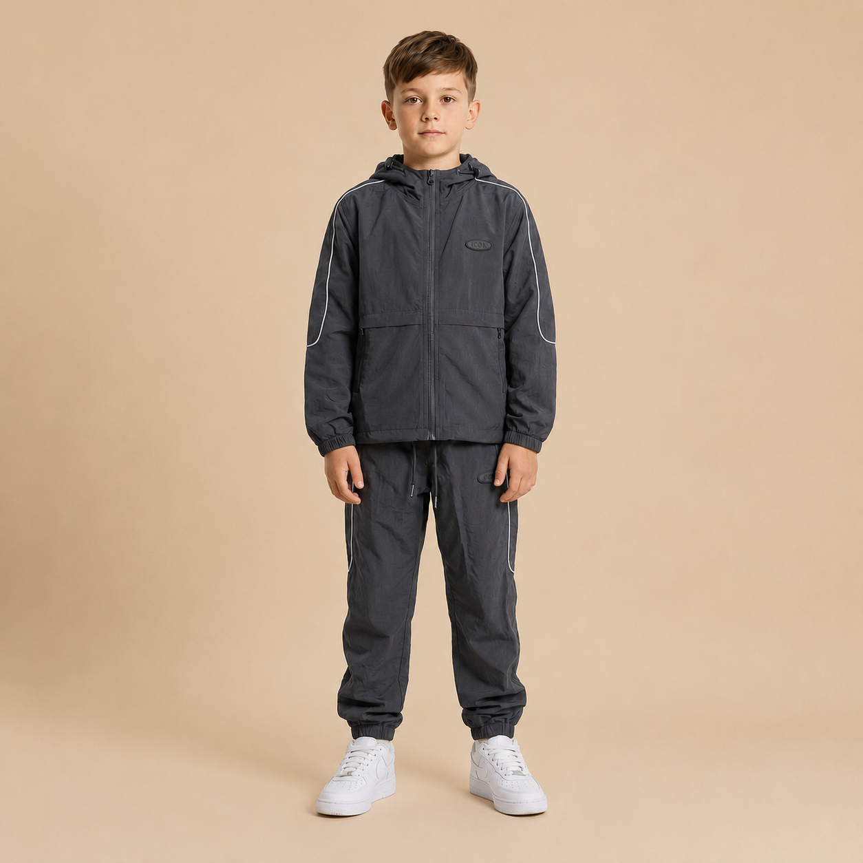 ICON_Tech_Trainingspak_Grijs_lavi_kids