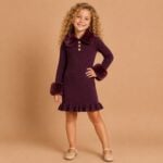 Bordeauxrood_Gebreide_Meisjesjurk_met_Bontdetails_Lavi_Kids